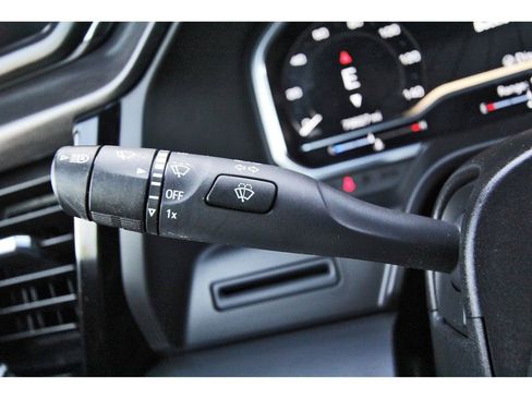 Used 2024 GMC Sierra 2500 AT4 w/ AT4 Preferred Package image 17