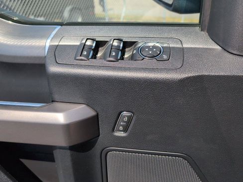 Used 2020 Ford F150 XLT w/ Equipment Group 302A Luxury AWD/4WD image 17