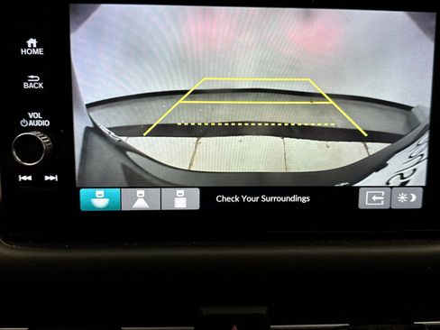 Used 2024 Honda HR-V EX-L image 10
