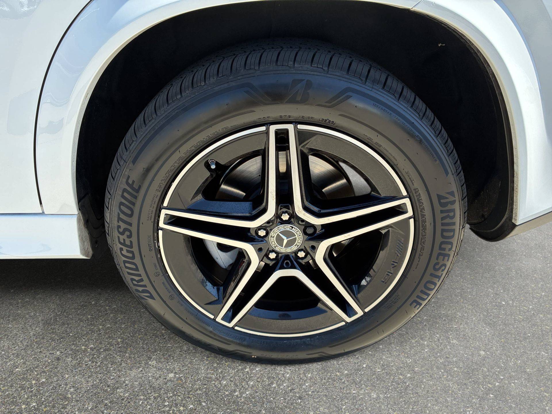 Used 2024 Mercedes-Benz GLE 450e 4MATIC image 32