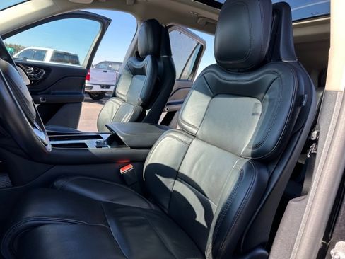 Used 2020 Lincoln Aviator Reserve w/ Equipment Group 201A AWD/4WD image 16