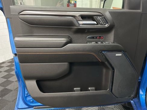 Used 2024 GMC Sierra 1500 AT4 w/ Technology Package image 19