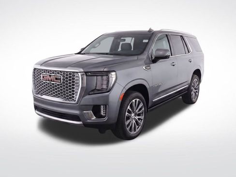 Used 2022 GMC Yukon Denali w/ Denali Premium Package AWD/4WD image 2