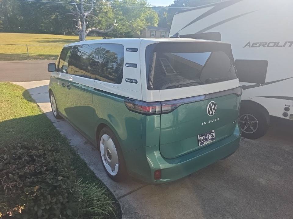 Used 2025 Volkswagen ID. Buzz 1st Edition AWD/4WD image 22
