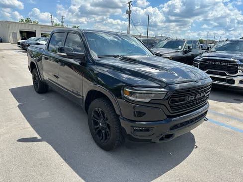 Used 2020 RAM 1500 Limited w/ Black Appearance Package AWD/4WD image 23