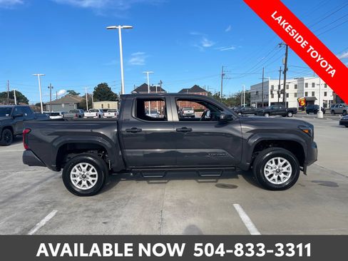 Certified 2026 Toyota Tacoma SR5 AWD/4WD image 7