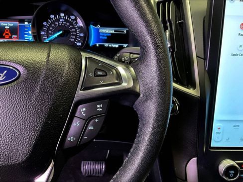 Used 2022 Ford Edge SEL w/ Sport Appearance Package AWD/4WD image 12