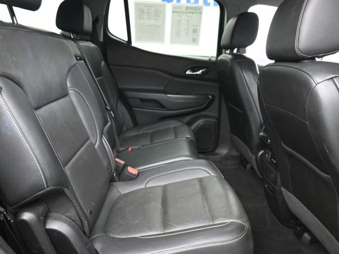 Used 2023 GMC Acadia SLT AWD/4WD image 10