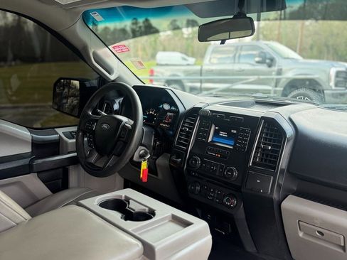 Used 2017 Ford F150 XL w/ Equipment Group 101A Mid image 10