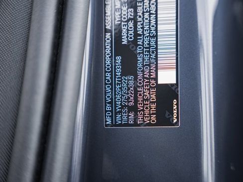 New 2026 Volvo XC90 B6 Plus w/ Protection Package Premier image 41