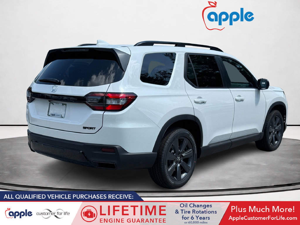 New 2026 Honda Pilot Sport image 3