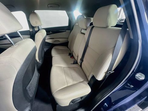 Used 2019 Kia Sorento AWD V6 image 27
