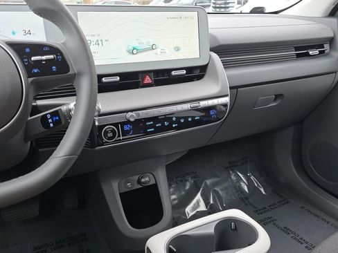 Used 2024 Hyundai Ioniq 5 SE image 34
