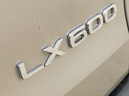 Used 2023 Lexus LX 600 4WD w/ Interior Upgrade Package image 12