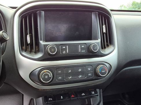 Used 2022 Chevrolet Colorado LT w/ Fleet Safety Package RWD image 10
