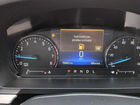 Used 2022 Ford Explorer XLT w/ Equipment Group 202A AWD/4WD image 17