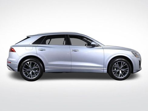 Used 2025 Audi Q8 Premium w/ Convenience Package AWD/4WD image 6