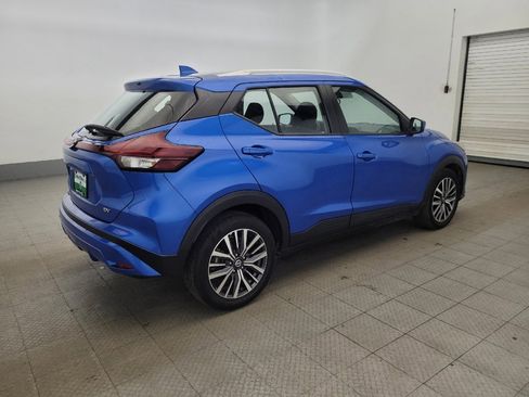 Used 2021 Nissan Kicks SV image 10
