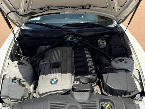 Used 2006 BMW Z4 3.0i RWD image 21