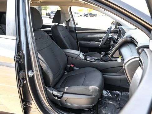 Used 2024 Hyundai Tucson SE FWD image 40