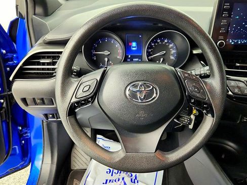 Used 2019 Toyota C-HR LE FWD image 13