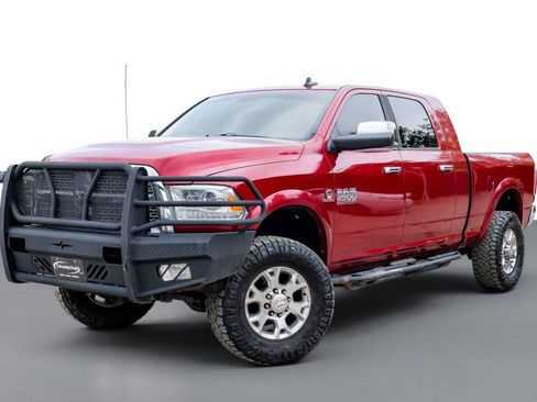Used 2014 RAM 2500 Laramie AWD/4WD image 4