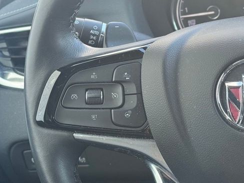 Used 2024 Buick Enclave Essence FWD image 17