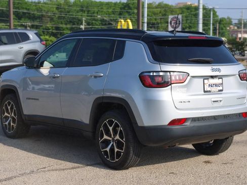 Used 2025 Jeep Compass Limited AWD/4WD image 26
