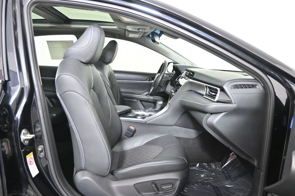 Used 2018 Toyota Camry XSE w/ Driver Assist Package FWD image 13