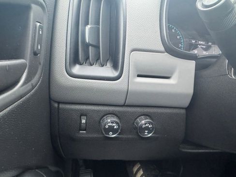 Used 2020 Chevrolet Colorado W/T w/ WT Convenience Package image 28