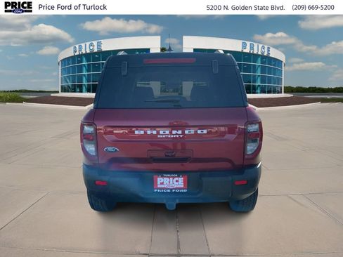 Certified 2025 Ford Bronco Sport Badlands image 6