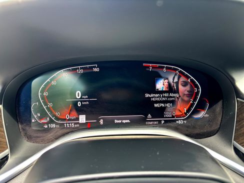 Used 2021 BMW 740i xDrive w/ Luxury Rear Seating Package image 11