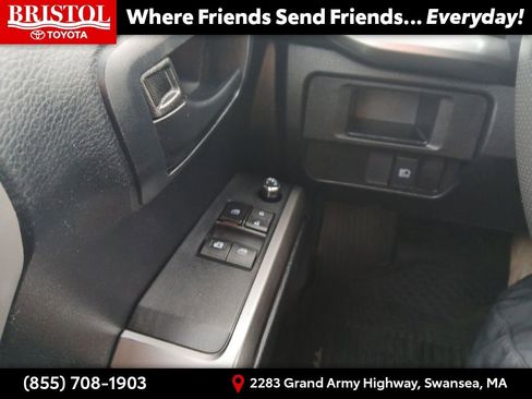 Used 2018 Toyota Tacoma SR5 image 16