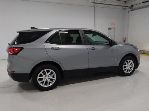 Used 2023 Chevrolet Equinox LS AWD/4WD image 10