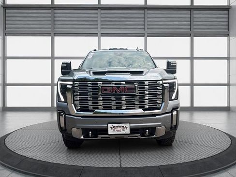 Used 2024 GMC Sierra 2500 Denali w/ Denali Reserve Package AWD/4WD image 12