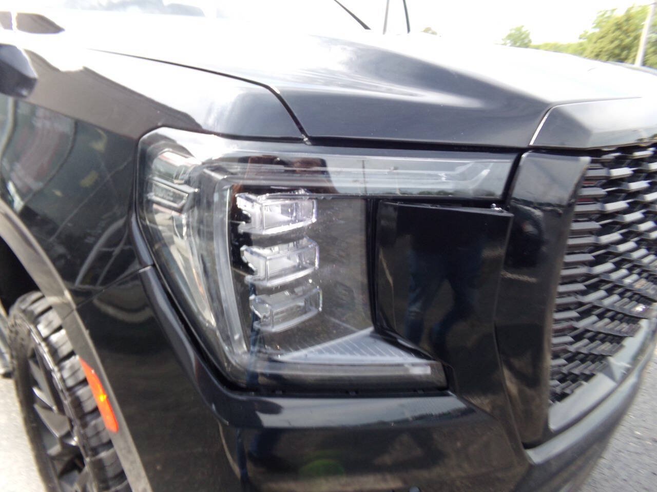 Used 2021 GMC Yukon Denali w/ Denali Ultimate Package AWD/4WD image 52
