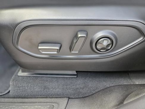 New 2026 Jeep Grand Cherokee L 4WD image 23