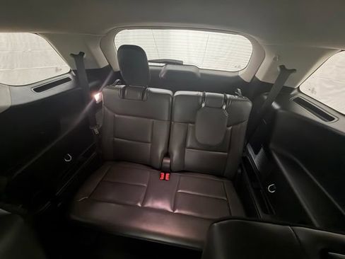 Certified 2025 Ford Explorer Active w/ Active Comfort Package AWD/4WD image 22