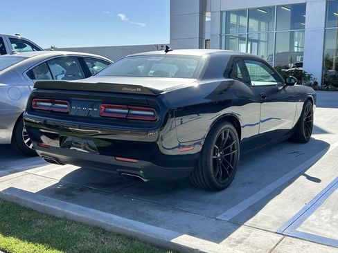 Used 2021 Dodge Challenger R/T Scat Pack w/ T/A Package RWD image 3