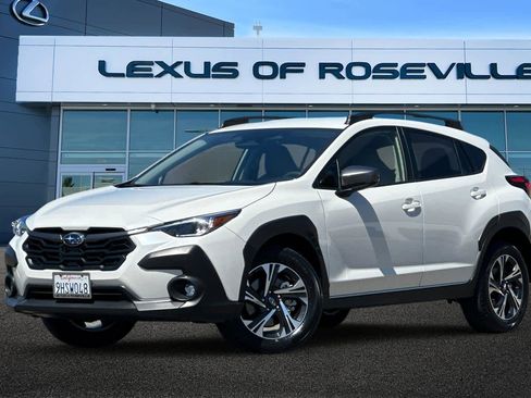 Used 2024 Subaru Crosstrek 2.0i Premium w/ Crosstrek Mirror Package AWD/4WD image 1