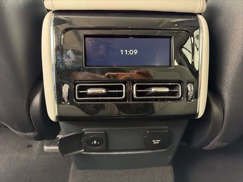 New 2026 Lincoln Aviator AWD image 16