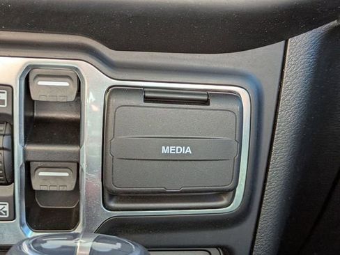 Used 2022 Jeep Wrangler Unlimited Sport image 22