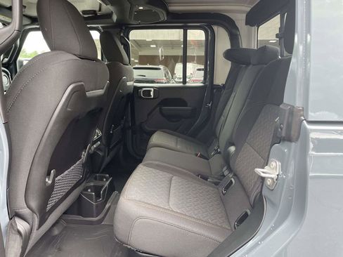 New 2026 Jeep Gladiator Mojave w/ Safety Group AWD/4WD image 19