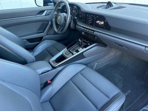 Certified 2022 Porsche 911 Targa 4S image 19