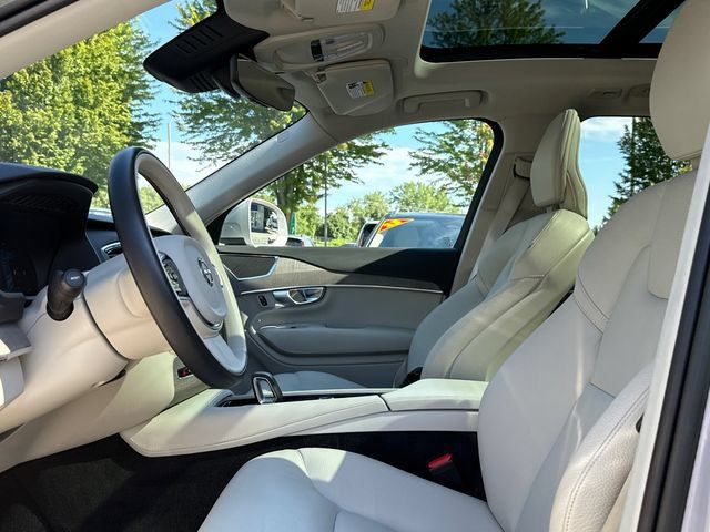 Certified 2023 Volvo XC90 B6 Plus w/ Protection Package AWD/4WD image 10