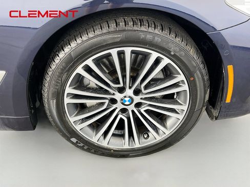 Used 2020 BMW 530e xDrive w/ Premium Package AWD/4WD image 39