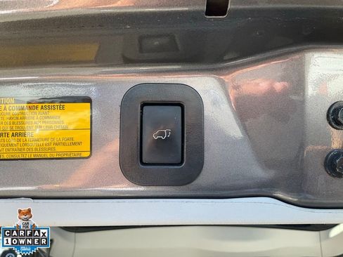 Used 2014 Toyota Sienna XLE image 10