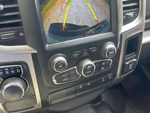 Used 2019 RAM 1500 Big Horn RWD image 12