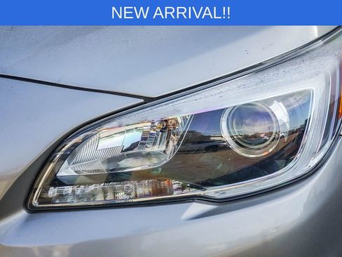 Used 2017 Subaru Outback 2.5i Premium w/ Popular Package #1 image 11