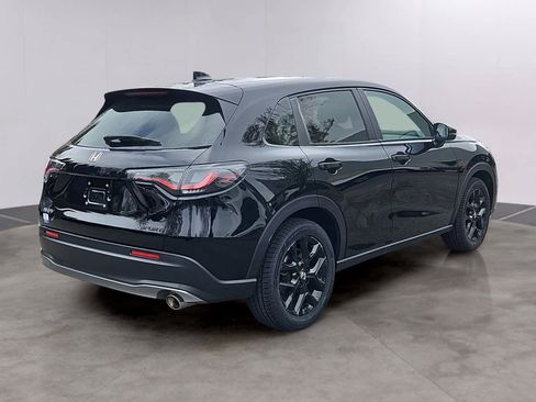 Used 2023 Honda HR-V Sport image 4